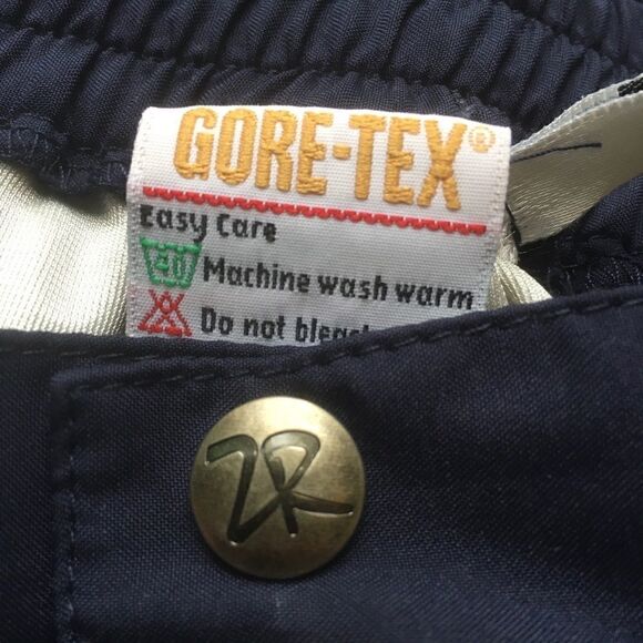GORE- TEX ZR Snowboard Pants - Picture 3 of 9